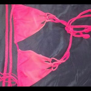 ACACIA : neon pink top